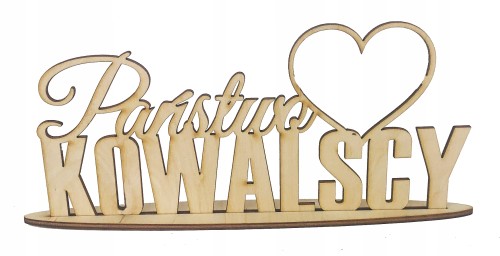 Drewniany napis nazwisko na stół na podstawce ślub wesele