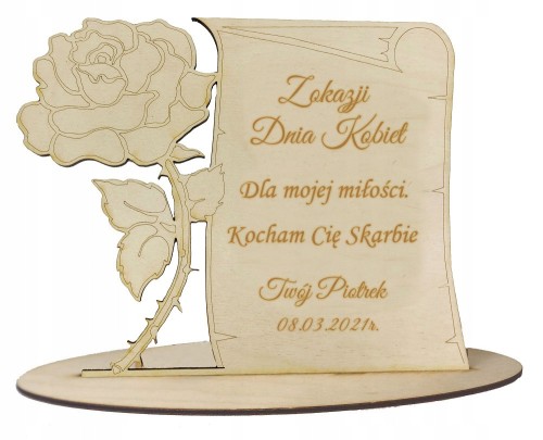 Kwiaty na dzień kobiet, laurka róża na podstawce